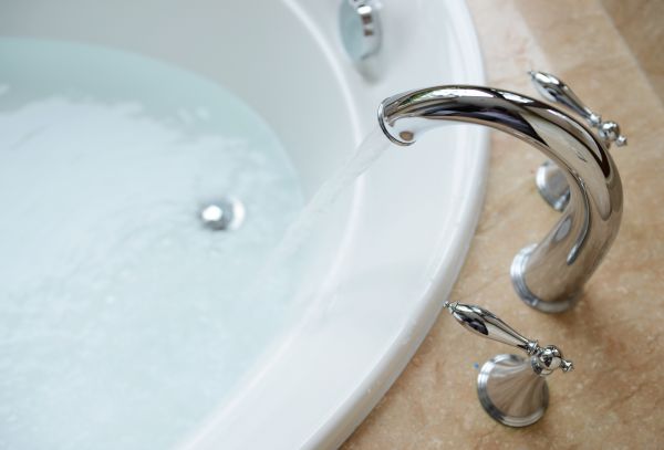 Cost of Tub Faucet Replacement in Forney